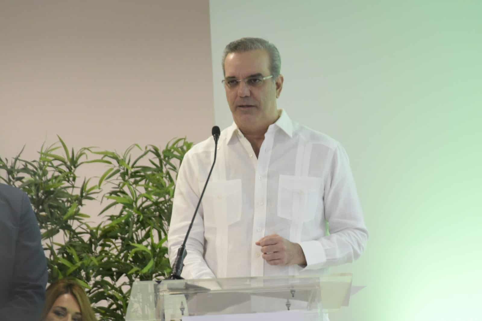 Luis Abinader Dice Generar Empleos Es Parte Fundamental De Su Gobierno